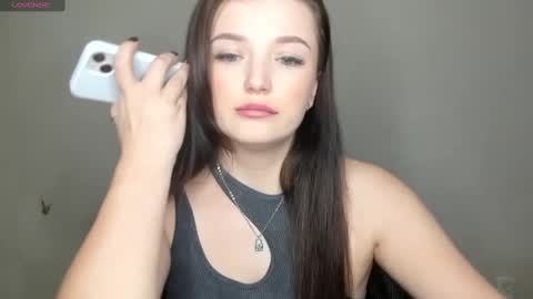 Snapshot of evaamillerr chatting on January 2025 10:45:01 AM Eva online show from January 2025 10:45:01 AM