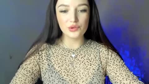 Snapshot of evaamillerr chatting on February 2025 09:29:01 PM Eva online show from February 2025 09:29:01 PM