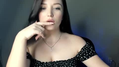 Snapshot of evaamillerr chatting on February 2025 02:59:02 PM Eva online show from February 2025 02:59:02 PM