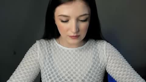 Snapshot of evaamillerr chatting on February 2025 02:06:02 PM Eva online show from February 2025 02:06:02 PM