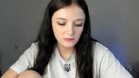 Snapshot of evaamillerr chatting on February 2025 10:04:02 AM Eva online show from February 2025 10:04:02 AM