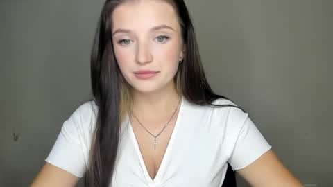 Snapshot of evaamillerr chatting on September 2025 07:10:02 AM Eva online show from September 2025 07:10:02 AM