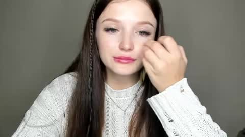 Snapshot of evaamillerr chatting on October 2025 11:54:01 AM Eva online show from October 2025 11:54:01 AM