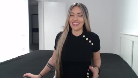 Snapshot of evabomb chatting on February 2025 08:57:01 PM EvaBomb online show from February 2025 08:57:01 PM