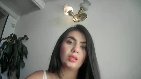 evacollins12 online show from February 2025 10:34:02 PM