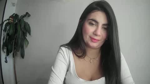 evacollins12 online show from February 2025 09:52:02 PM