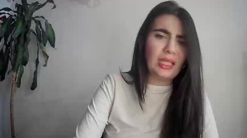 evacollins12 online show from February 2025 09:31:01 PM