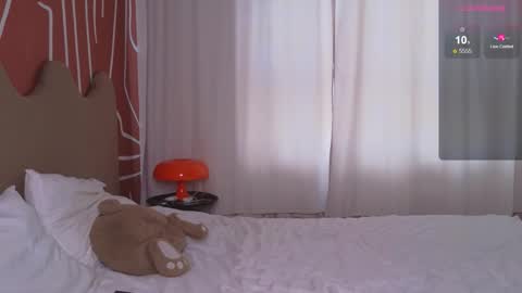 Snapshot of evacroan chatting on October 2025 07:06:01 AM Eva online show from October 2025 07:06:01 AM