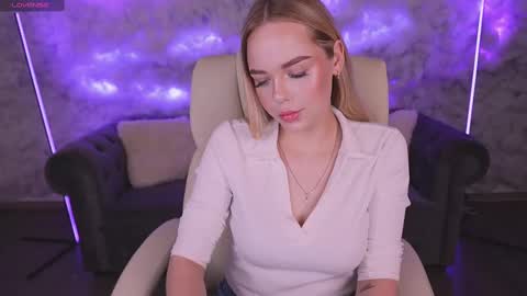 evacrush online show from March 2025 06:57:02 AM