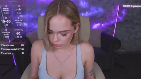 evacrush online show from March 2025 04:40:02 PM