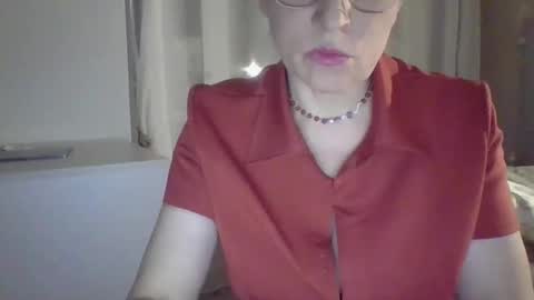 evaglad online show from September 2025 04:45:02 PM