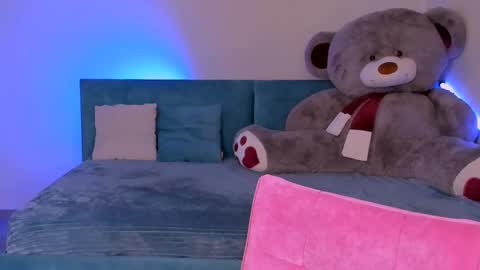 Eva online show from February 2025 10:17:02 PM