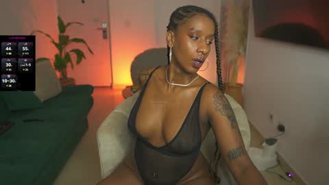 evajacksss_ online show from December 2024 12:23:01 AM