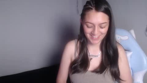 eva  online show from November 2025 03:49:01 AM