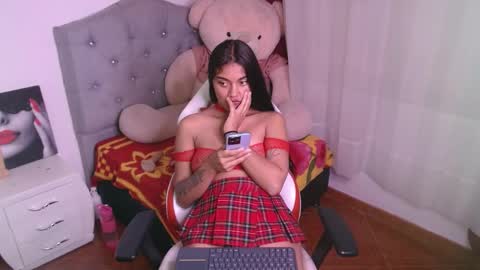 evangelineblossom03 online show from December 2024 01:53:02 PM