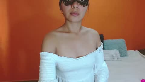 Snapshot of evangelinne_01 chatting on November 2025 03:28:02 PM evangelinne_01 online show from November 2025 03:28:02 PM