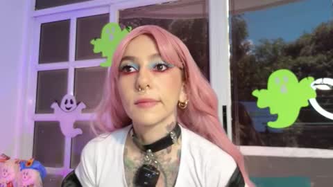 Snapshot of evangelyne1 chatting on October 2025 04:02:02 PM Evangelyne online show from October 2025 04:02:02 PM