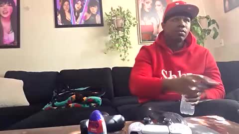 evanschris2048 online show from October 2025 06:39:02 PM