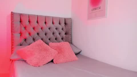 Snapshot of evaolimpo chatting on November 2025 04:51:02 PM Eva Olimpo online show from November 2025 04:51:02 PM