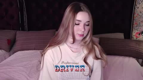 Snapshot of evapeachh chatting on March 2025 04:40:02 PM Eva online show from March 2025 04:40:02 PM