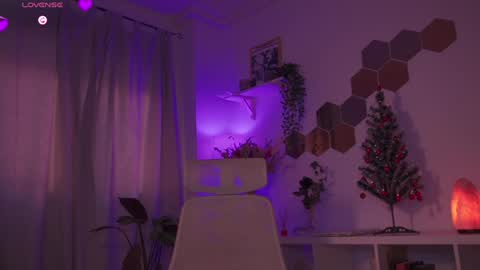 Snapshot of evapunkprincess chatting on December 2024 11:33:02 AM Eva online show from December 2024 11:33:02 AM