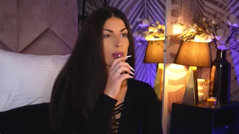 Snapshot of evarhea chatting on November 2025 03:52:02 AM EvaRhea online show from November 2025 03:52:02 AM