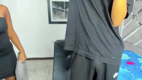 Eva And Emmanuel online show from October 2025 01:31:02 PM