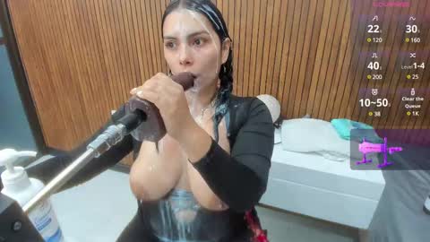 Snapshot of evelin_belen chatting on February 2025 06:09:02 PM EVELIN online show from February 2025 06:09:02 PM