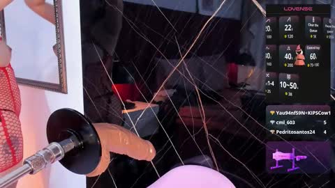 Snapshot of evelin_belen chatting on October 2025 12:17:02 PM EVELIN online show from October 2025 12:17:02 PM