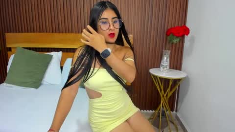 BELLA online show from December 2024 03:10:01 PM