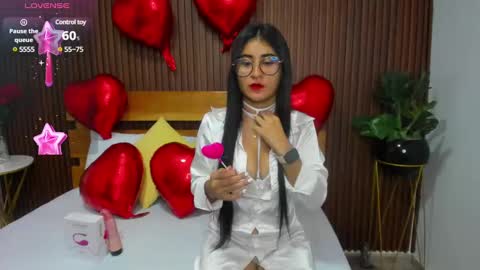 BELLA online show from February 2025 12:03:02 PM
