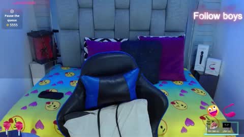 Snapshot of evelin_zaens chatting on October 2025 07:05:02 AM evelin zaens online show from October 2025 07:05:02 AM