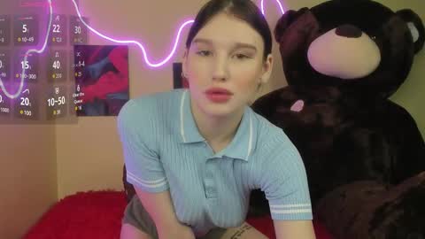 Evelina online show from February 2025 01:43:01 AM