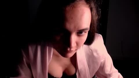 Evelyn online show from October 2025 01:03:02 AM