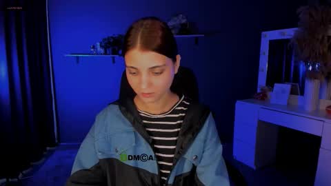 evelyn_muse online show from September 2025 07:25:01 PM