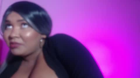 Evelyn Sandoval online show from October 2025 01:26:01 AM