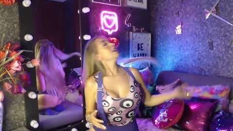 EvelynaGrey online show from December 2024 06:21:01 AM