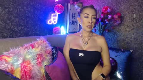 EvelynaGrey online show from January 2025 03:09:01 AM