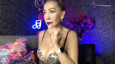 EvelynaGrey online show from January 2025 05:16:01 AM