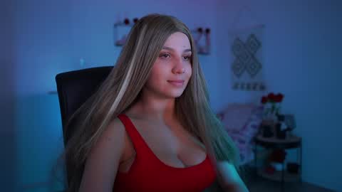 evelyncage_ online show from March 2025 07:11:02 PM
