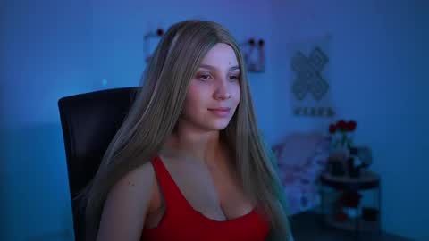 evelyncage_ online show from March 2025 10:16:01 PM