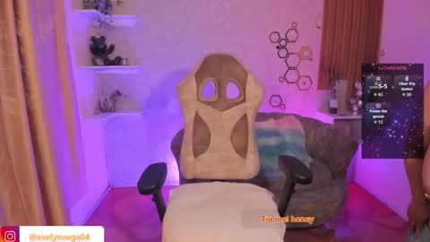 Snapshot of evelynvega0 chatting on November 2025 03:16:02 AM Bigboobs Evelyn Vega online show from November 2025 03:16:02 AM