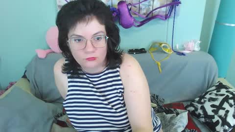 Everly online show from December 2024 05:29:02 AM