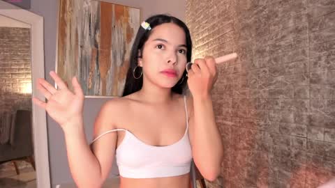 Sophia online show from February 2025 07:44:02 PM