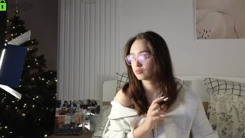 evi_woow online show from January 2025 12:11:01 AM
