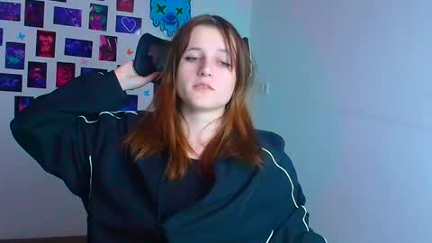 Evie online show from November 2025 02:00:02 AM