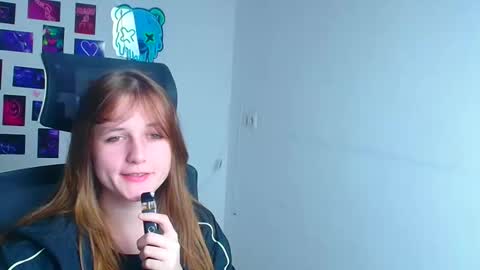 Evie online show from December 2025 06:36:02 PM