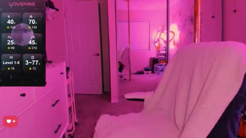 Evie Luna online show from October 2025 02:07:01 AM