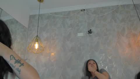 Snapshot of evolette_angels chatting on November 2025 07:14:02 PM EVOLETTE ANGELS online show from November 2025 07:14:02 PM