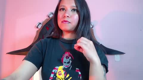 Snapshot of evybubbles_ chatting on October 2025 04:29:01 PM Im Evy online show from October 2025 04:29:01 PM